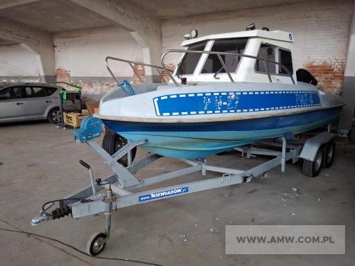 Łódź HARPUN 550 z silnikiem zaburtowym Mercury 115 ELPTO (moc 86 kW) na p-pie 2-os. Niewiadów 